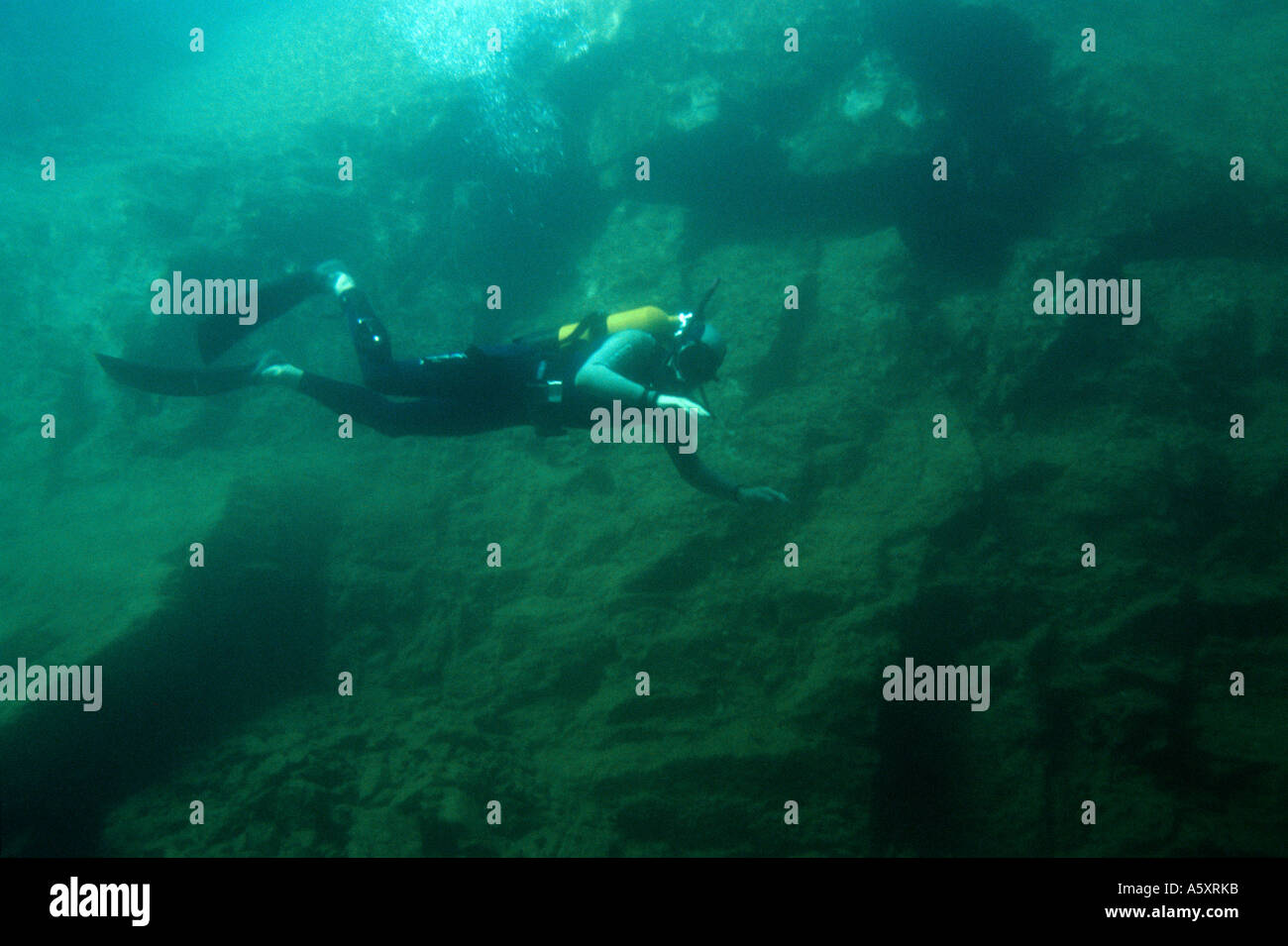 Freshwater scuba diving (France). Plongée sousmarine en eau douce