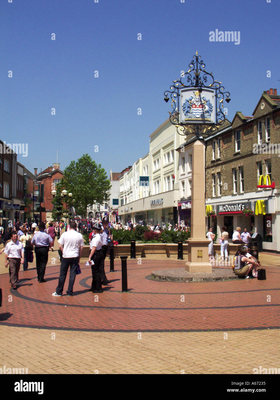 People in pedestrianised High Street shopping centre in Chelmsford
