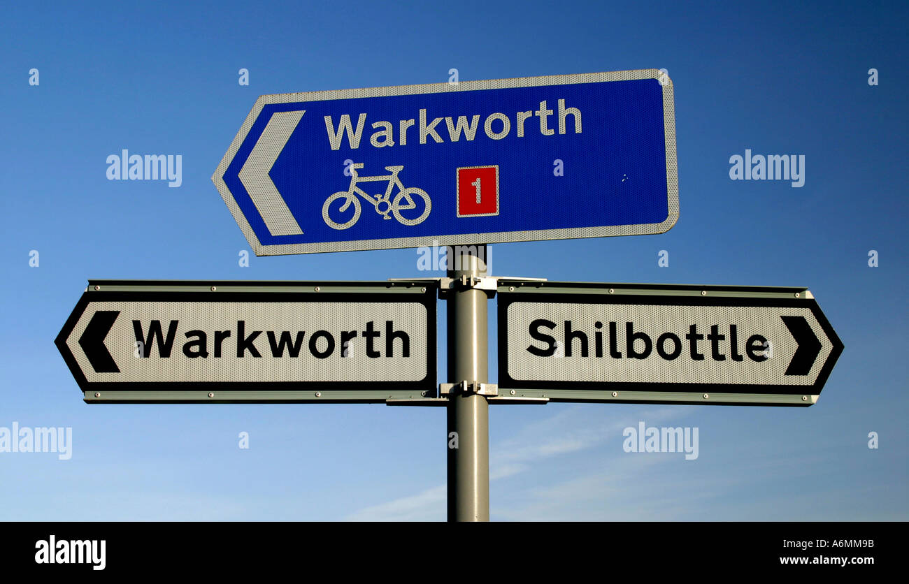 warkworth-and-shilbottle-sign-near-shilbottle-northumberland-united-A6MM9B.jpg