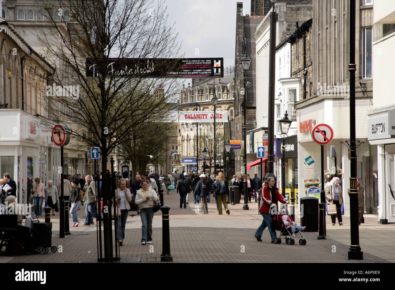 Cambridge Street Harrogate Shopping Centre Harrogate Yorkshire Stock