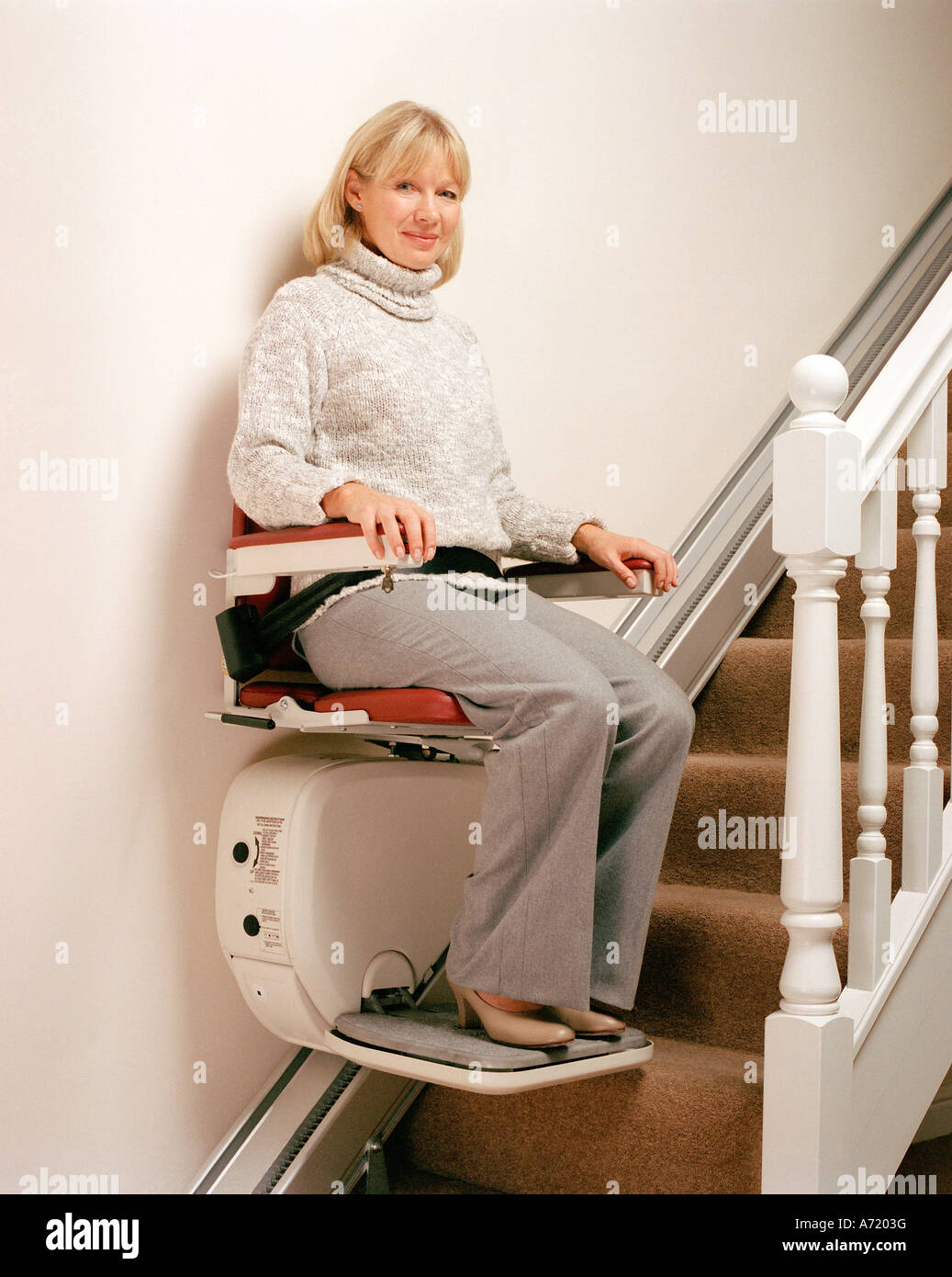 woman-using-stairlift-A7203G.jpg