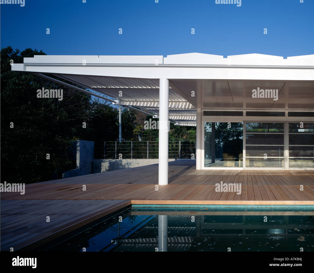 kawana house japan architect foster and partners stock photo royalty free image 11860961 alamy kawana house japan architect foster and partners stock photo royalty free image 11860961 alamy