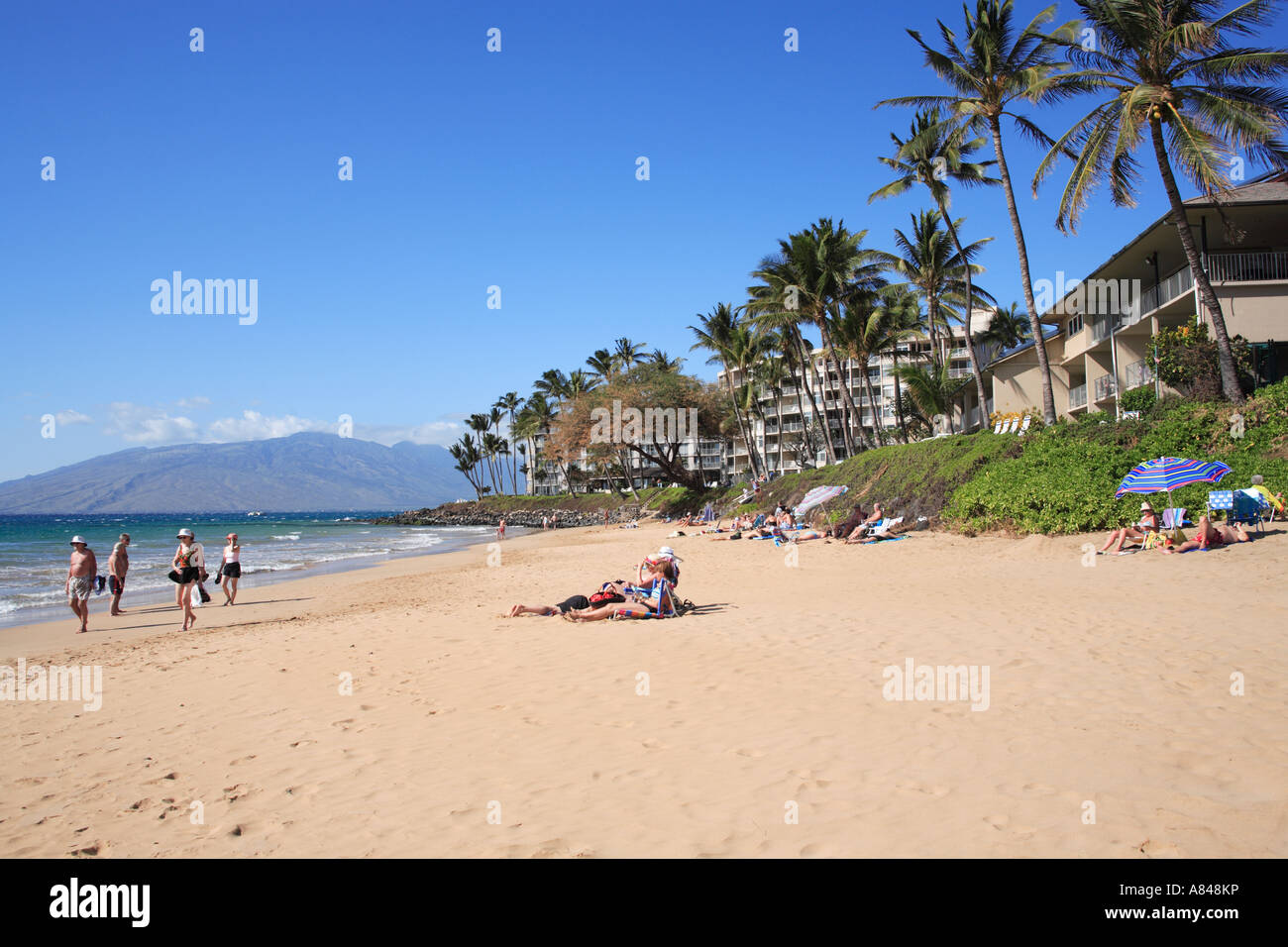 tourists at kamaole beach park II at south kihei rd. kihei, maui Stock