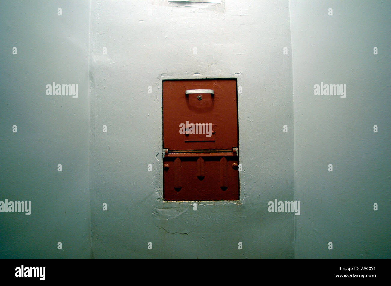 Compactor Door & \u201cTrash Compactor From A Kit\u201d Mechanix