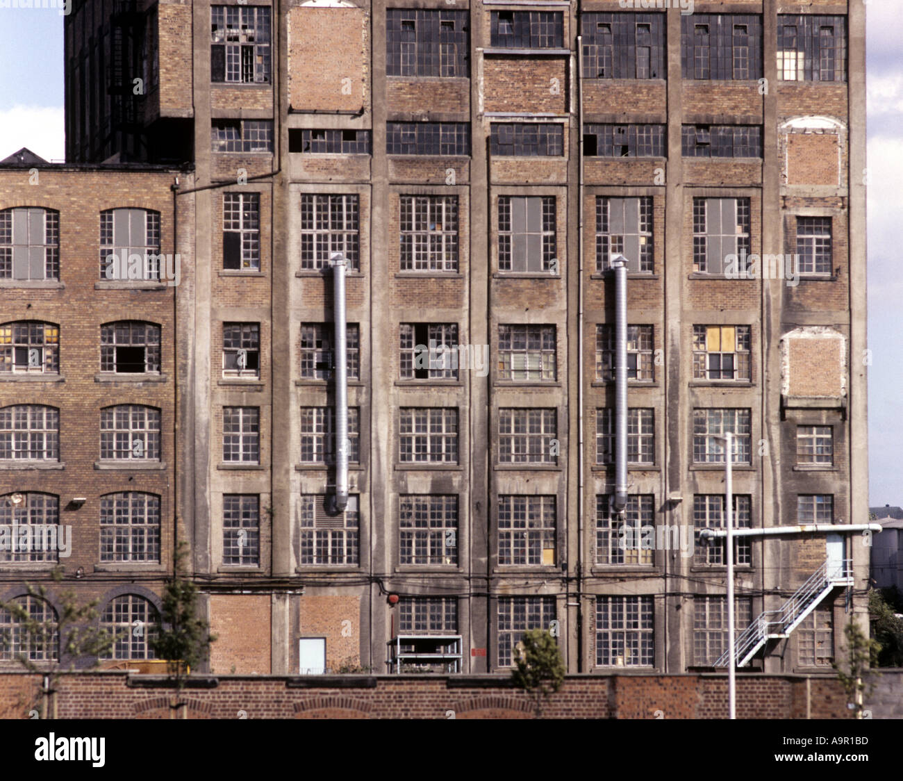 Old Industrial Building Kirkcaldy Fife Scotland Stock Photo, Royalty