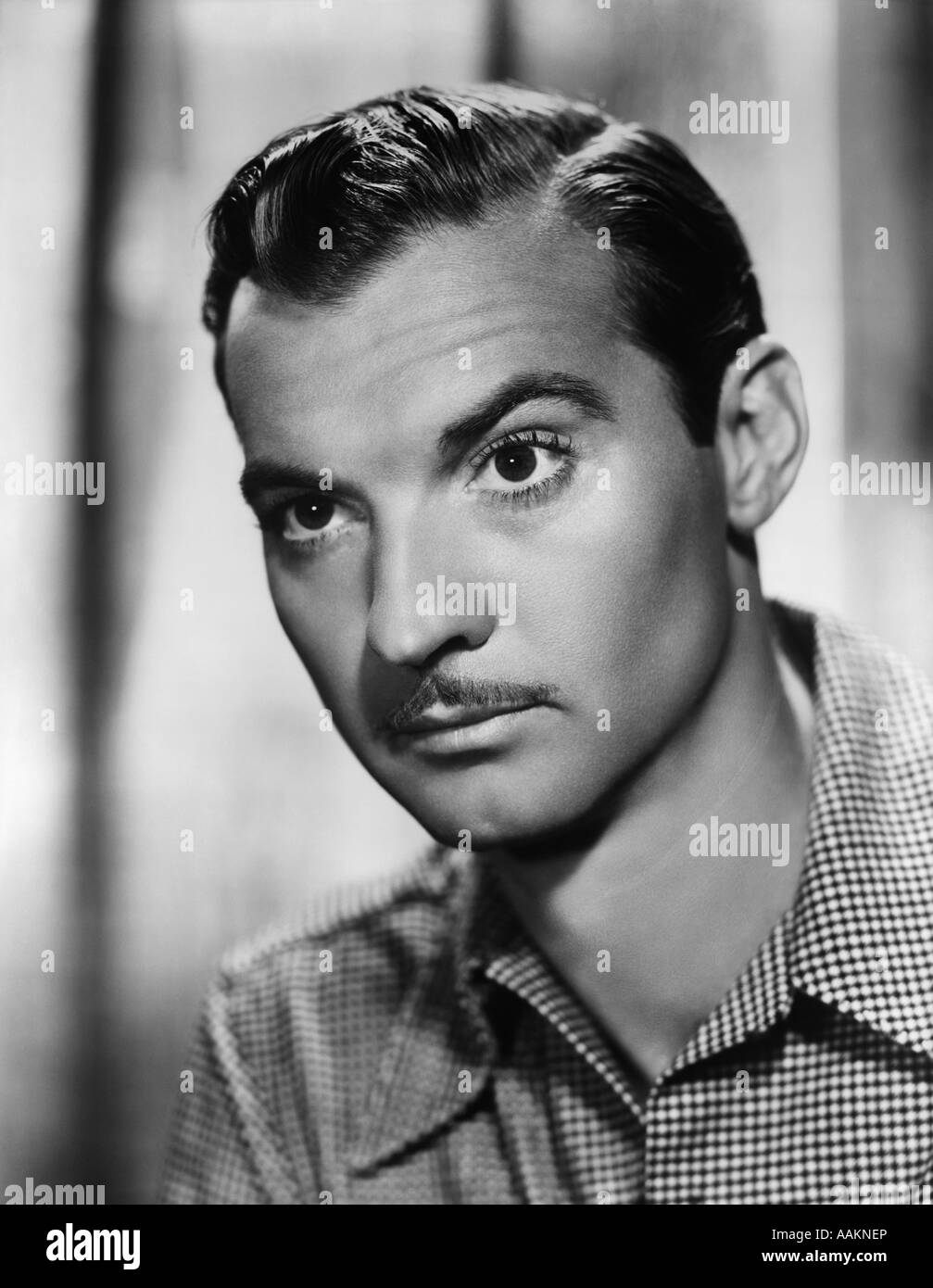 1940s 1950s ZACHARY SCOTT PORTRAIT HOLLYWOOD FILM ACTOR FAMOUS FOR HIS ROLES <b>...</b> - 1940s-1950s-zachary-scott-portrait-hollywood-film-actor-famous-for-AAKNEP