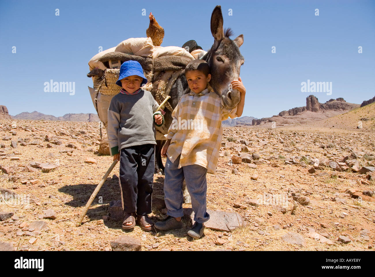 05-07-jebel-saghro-morocco-walking-with-the-ait-atta-nomads-a-berber-AAYE8Y.jpg