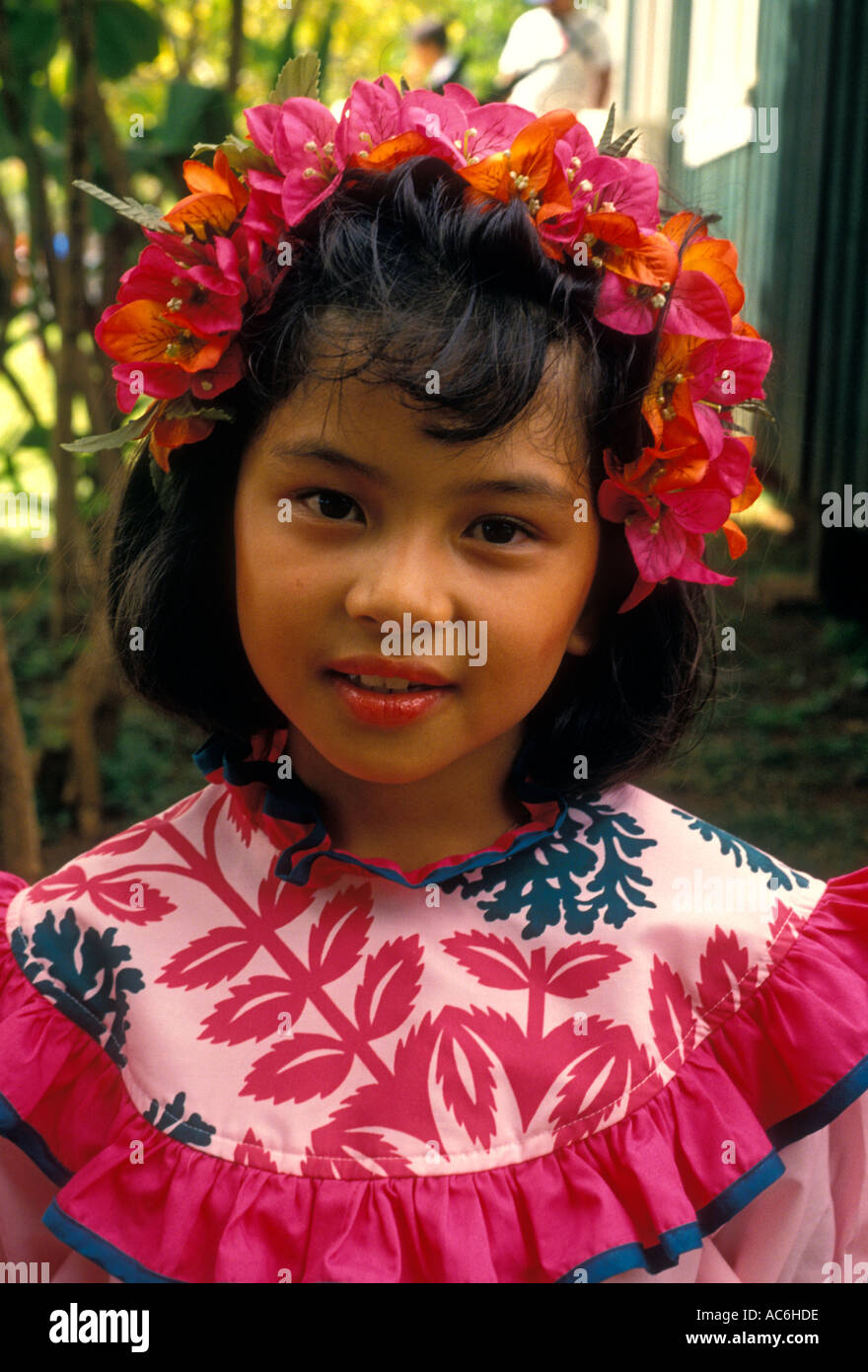 Polynesian Tribe Girl Bobs And Vagene