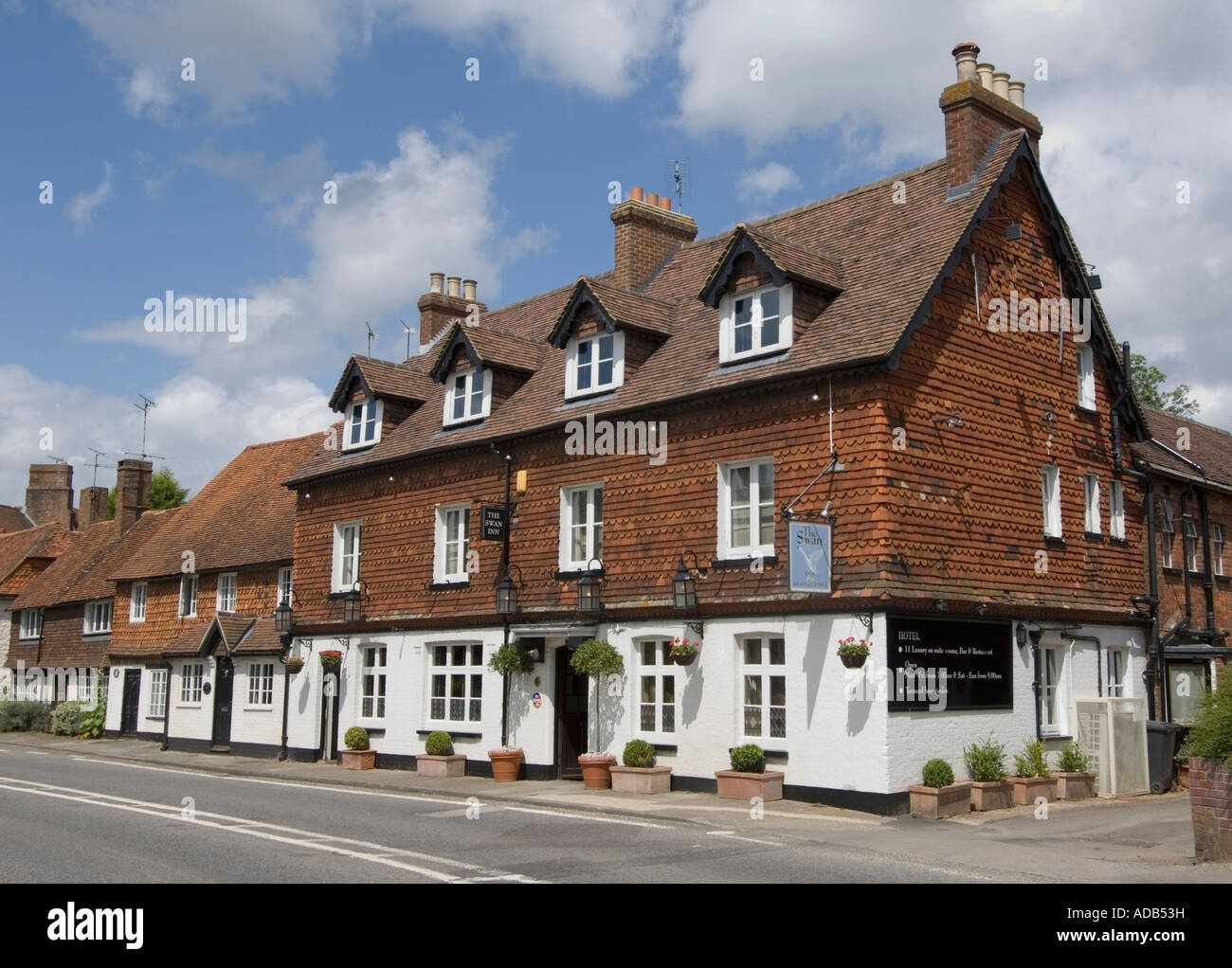 Pub The Swan Inn Chiddingfold Surrey UK Stock Photo, Royalty Free
