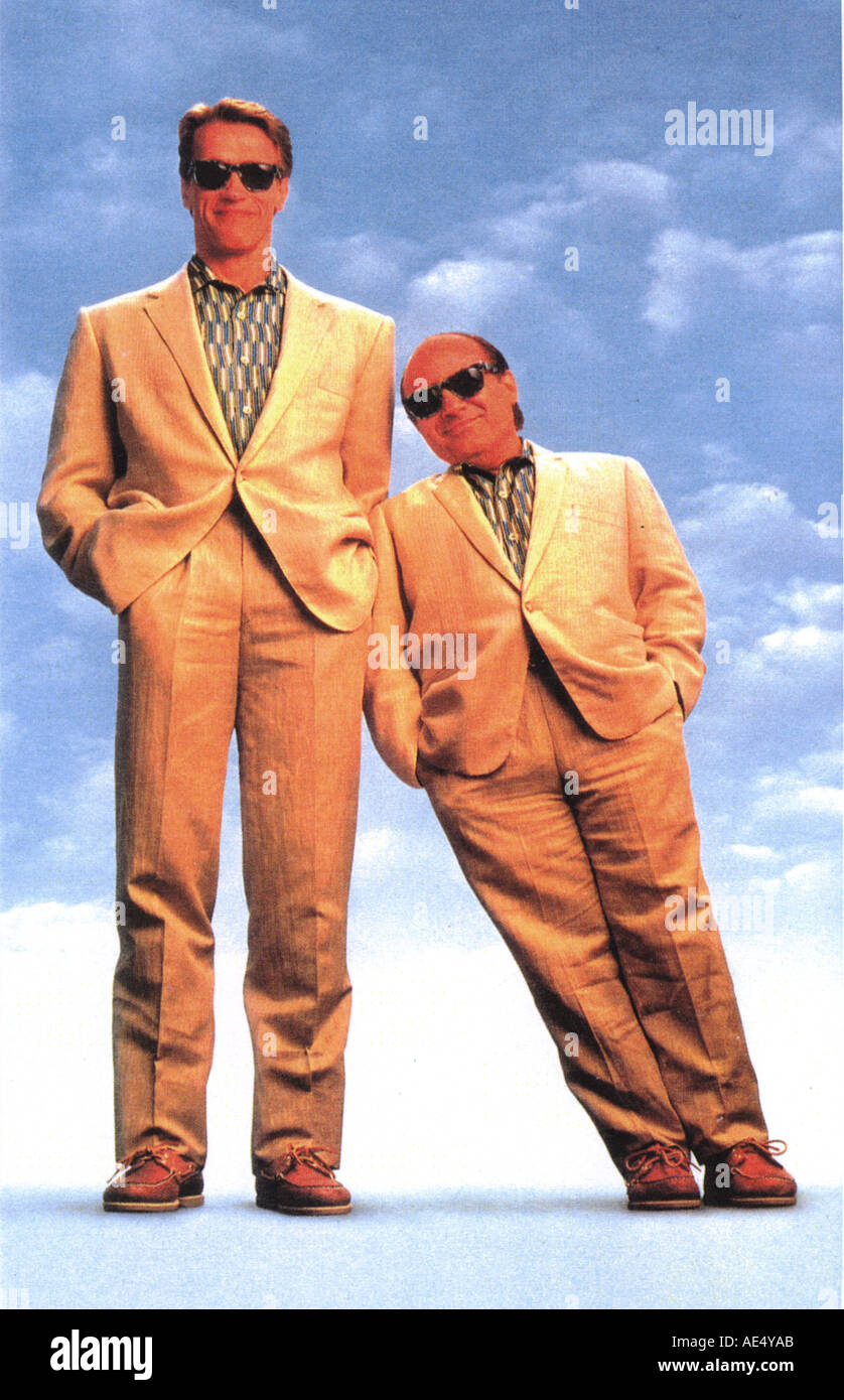 TWINS Arnold Schwarzenegger and Danny DeVito in the 1988 film Stock