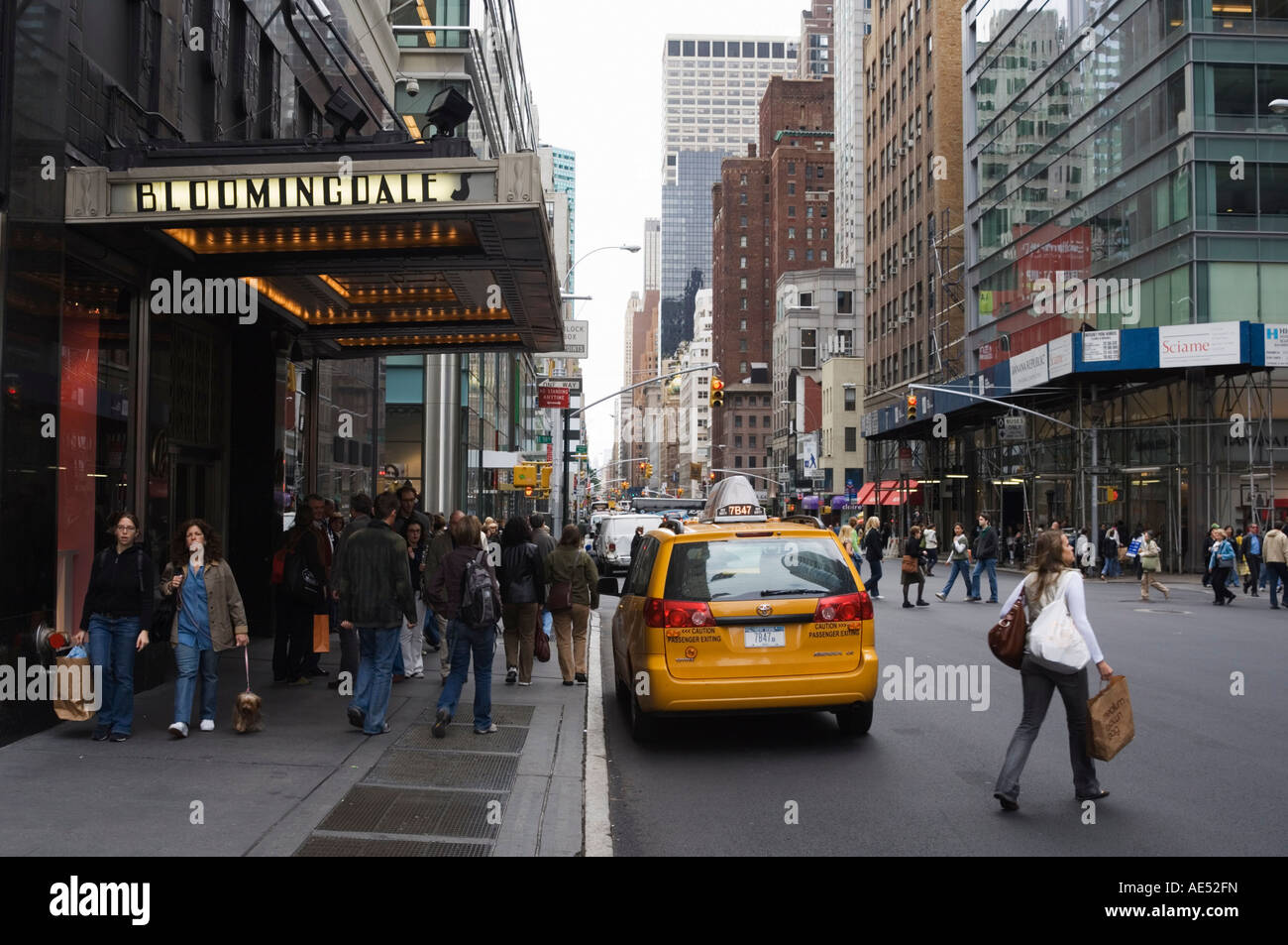 Top 25 New York Shopping Destinations 1. Harley-Davidson of NYC is a palace-like clean and giant shop with full of wonderful and breathtaking merchandises. It is located conveniently in the Midtown East with number of subway stations 5/10(35).