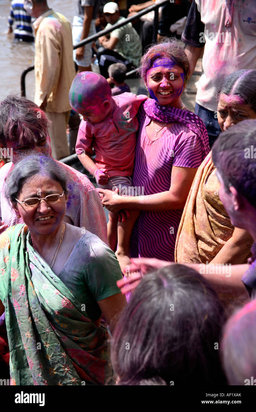 wmen bathing after holi