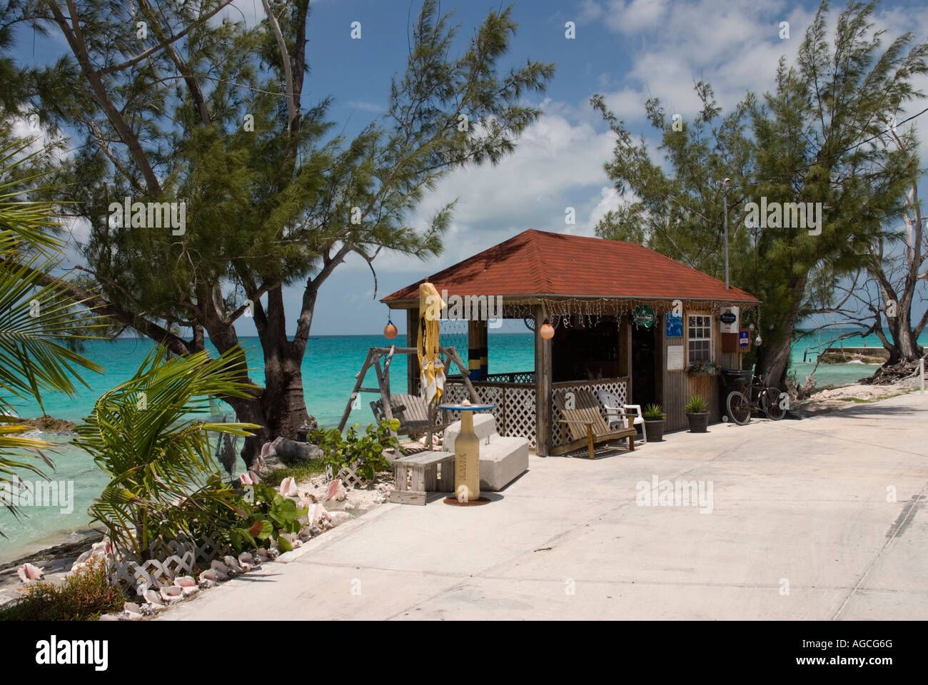 Seaside bar, Arthur's Town, Cat Island, Bahamas Stockfoto, Lizenzfreies