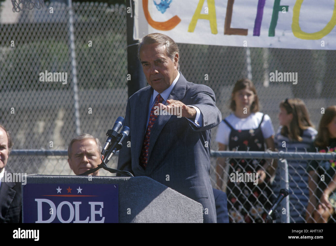 Republican presidential candidate for the 1996 election Senator Bob Stockfoto, Lizenzfreies Bild Republican presidential candidate for the 1996 election Senator Bob Stockfoto, Lizenzfreies Bild