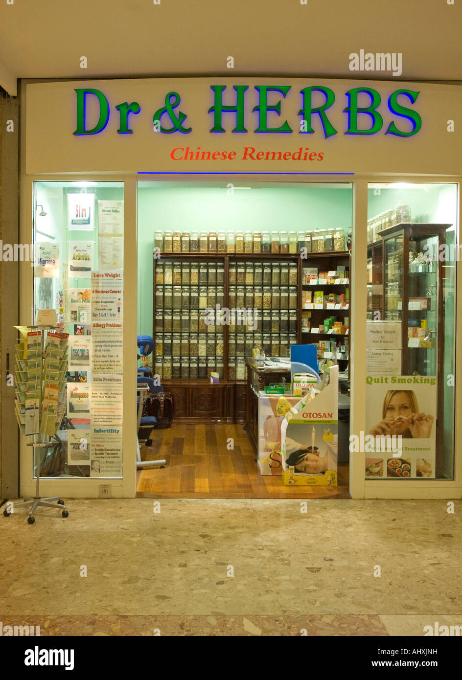 Dr & Herbs herbal traditional Chinese medicine shop at the ...