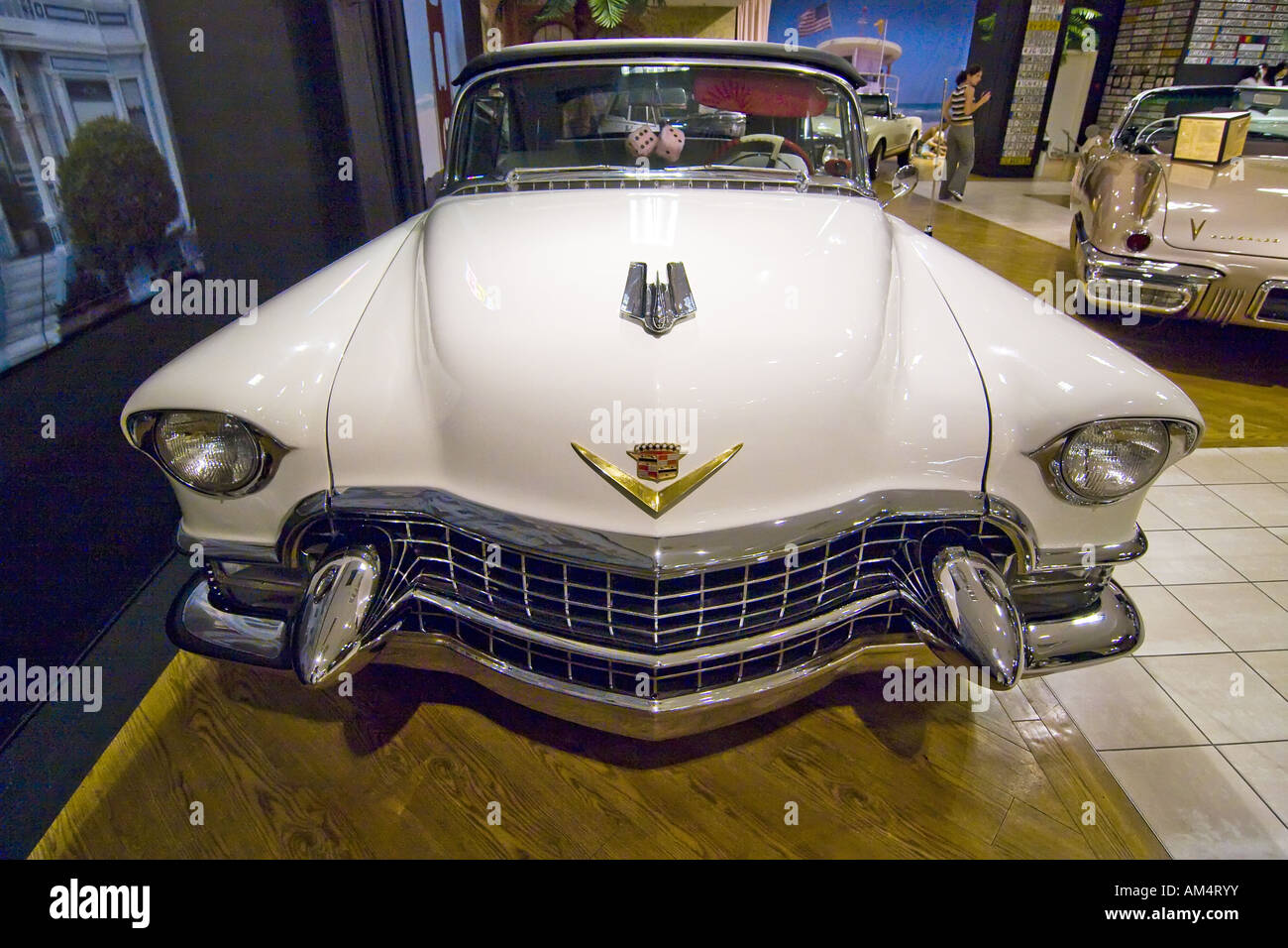 [Obrazek: Cadillac_Eldorado_Brougham_-_1957-AM4RYY.jpg]