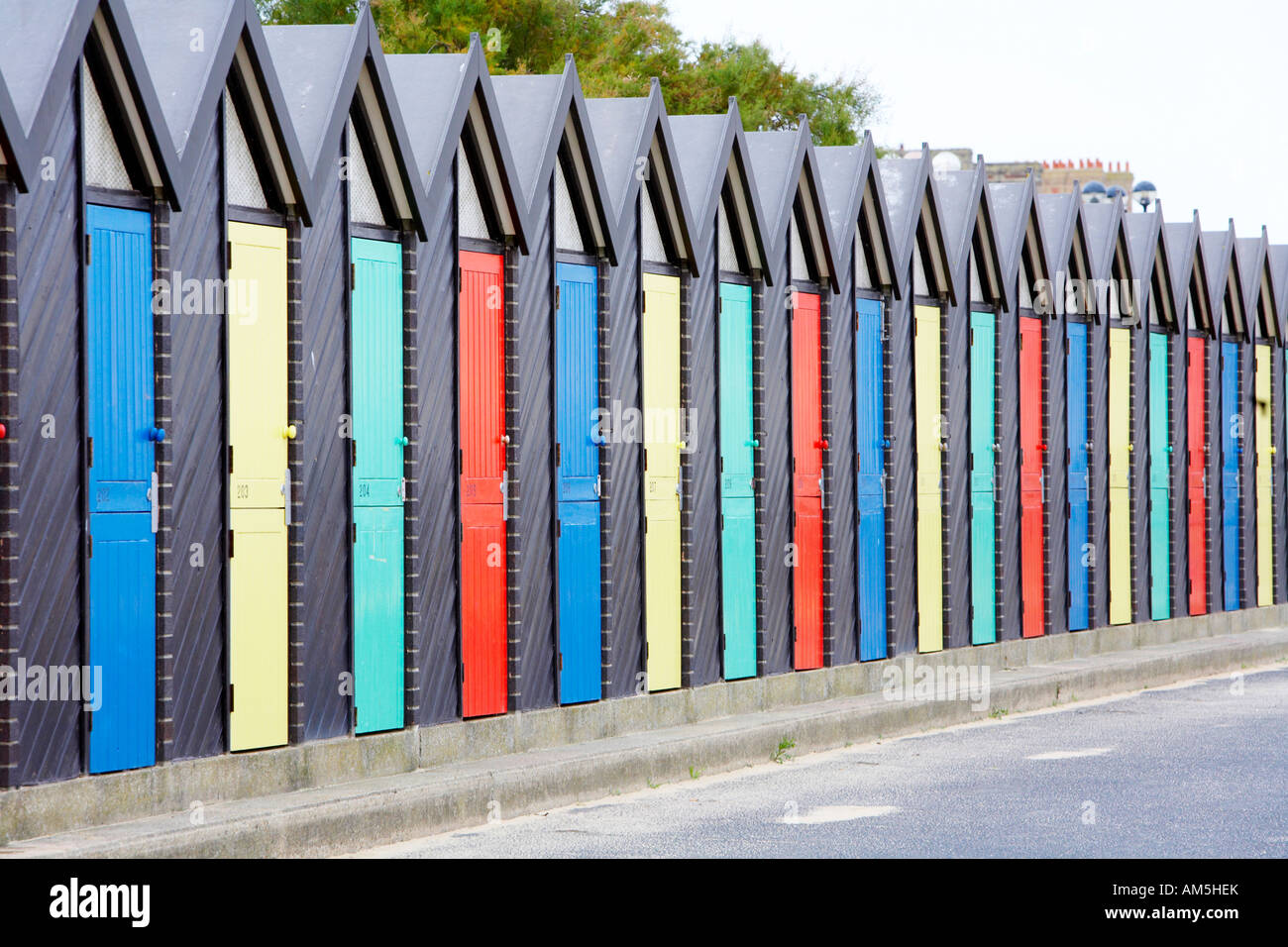 LOWESTOFT BEACH HUTS Stock Photo 15155898 Alamy LOWESTOFT BEACH HUTS Stock Photo 15155898 Alamy