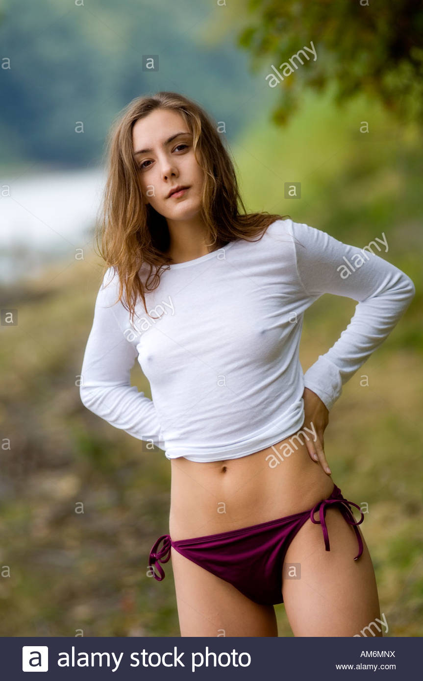 young bikini porn barbiecummings anal