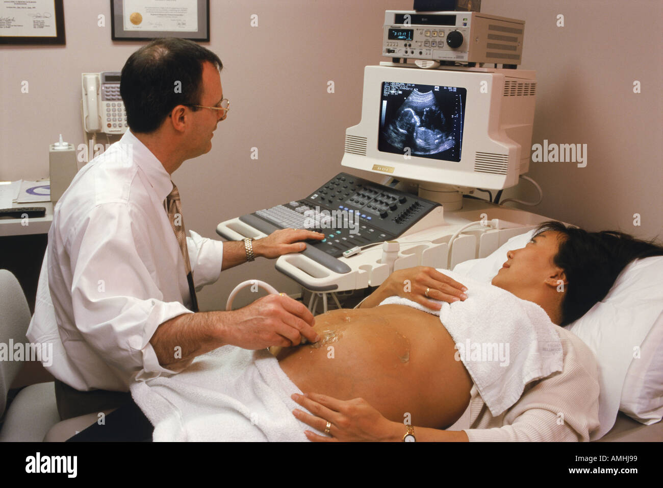 Ultrasound Pregnant Women 93