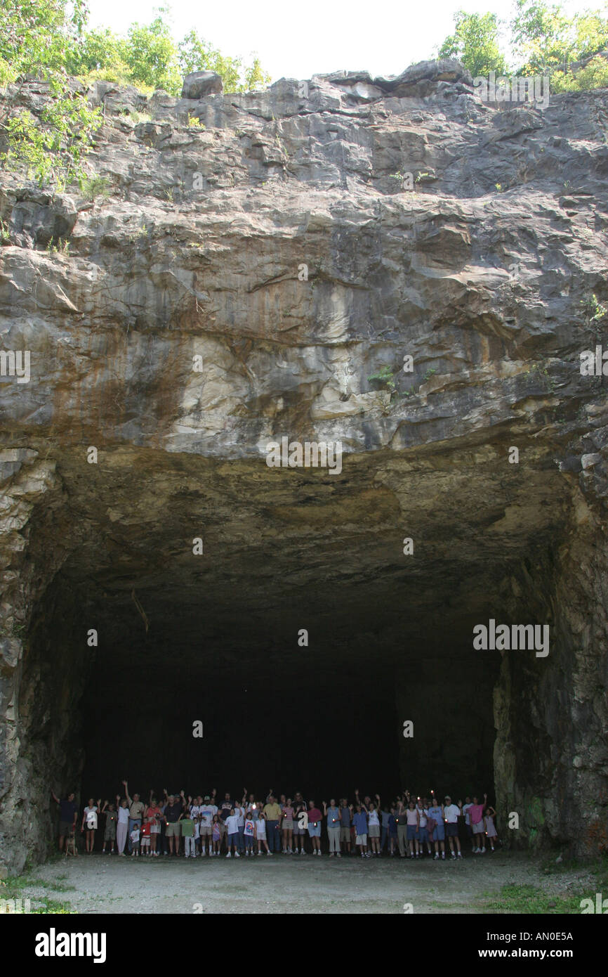 Huntsville Alabama Land Trust Trails Three Caves Stock Photo, Royalty