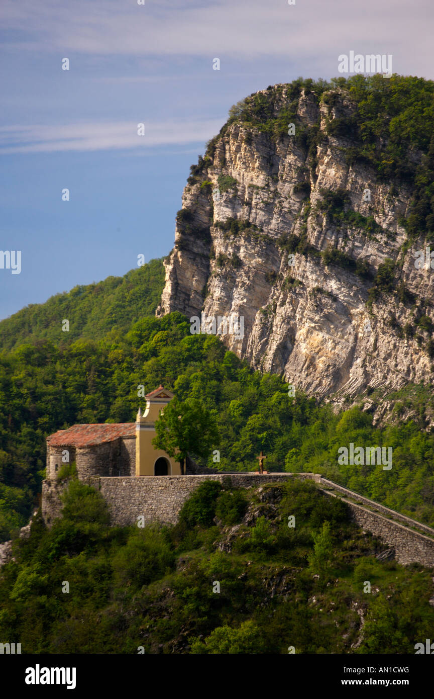 Notre Dame de la Menour, Monuments
