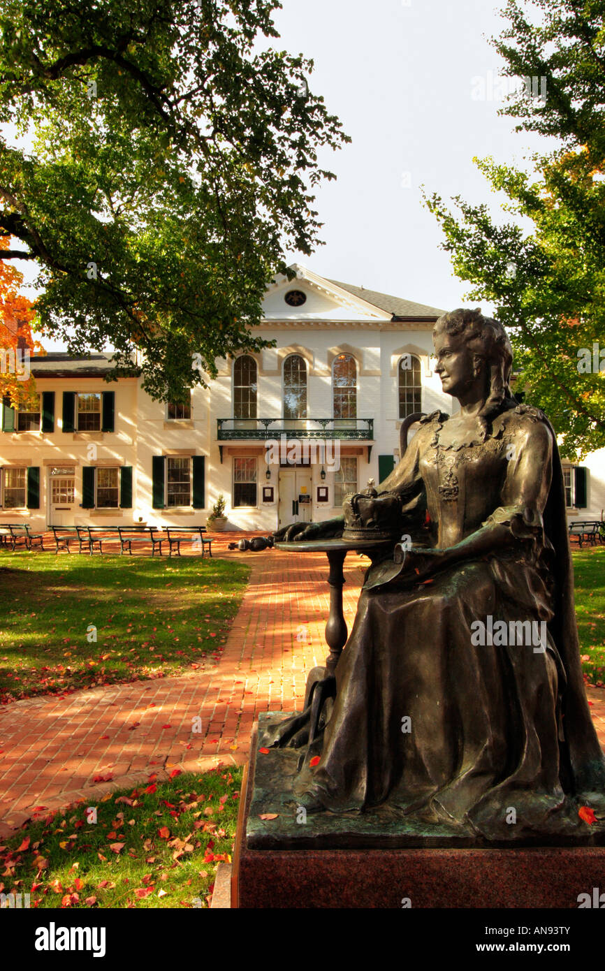 Statue of Queen Anne Queen Anne #39 s County Court House Centreville Statue of Queen Anne Queen Anne #39 s County Court House Centreville