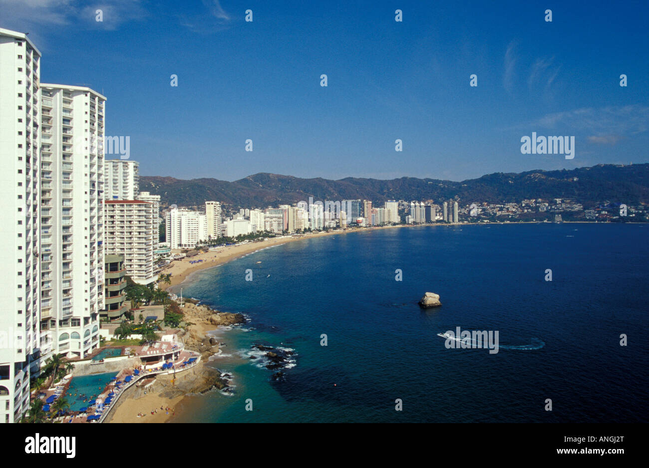 modern-high-rise-hotels-lining-acapulco-
