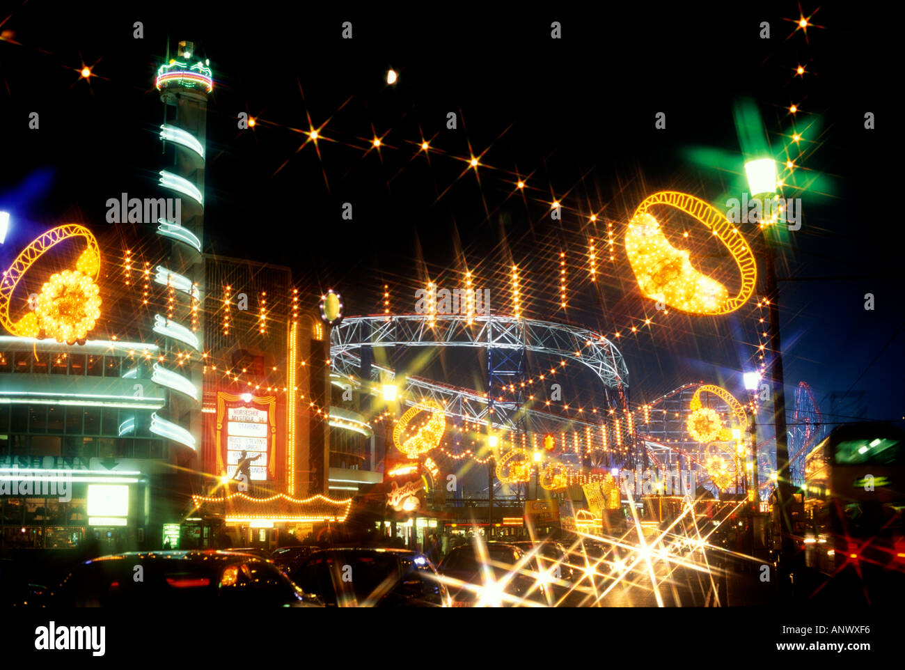 blackpool pleasure beach and illuminations night lights blackpool pleasure beach and illuminations night lights