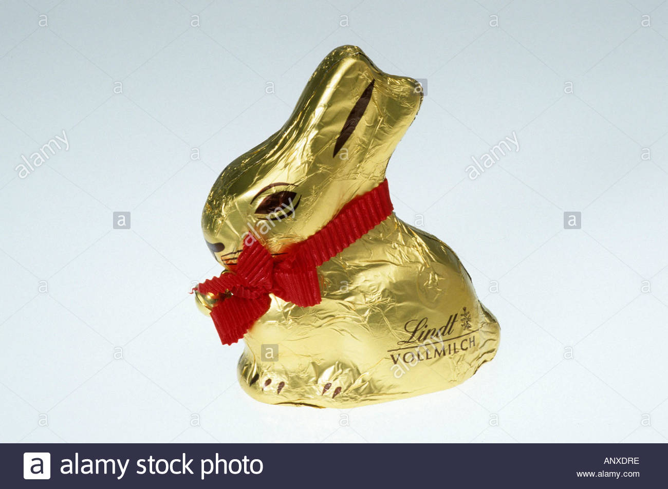 clip-image-lindt-chocolate-easter-bunny-