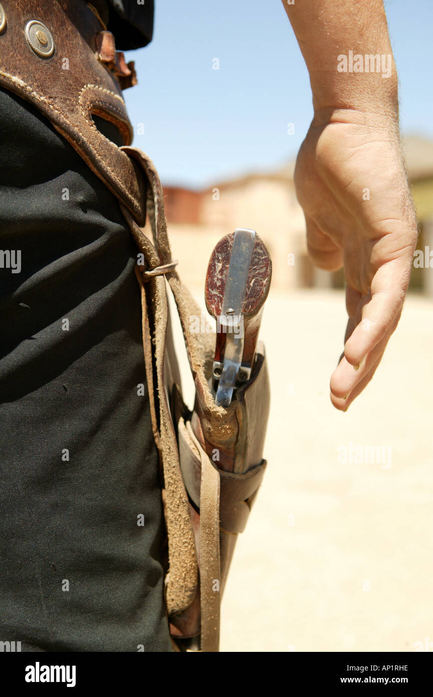 westergunman-pistol-gun-wester-cinema-movie-violence-decoration-accion-AP1RHE.jpg