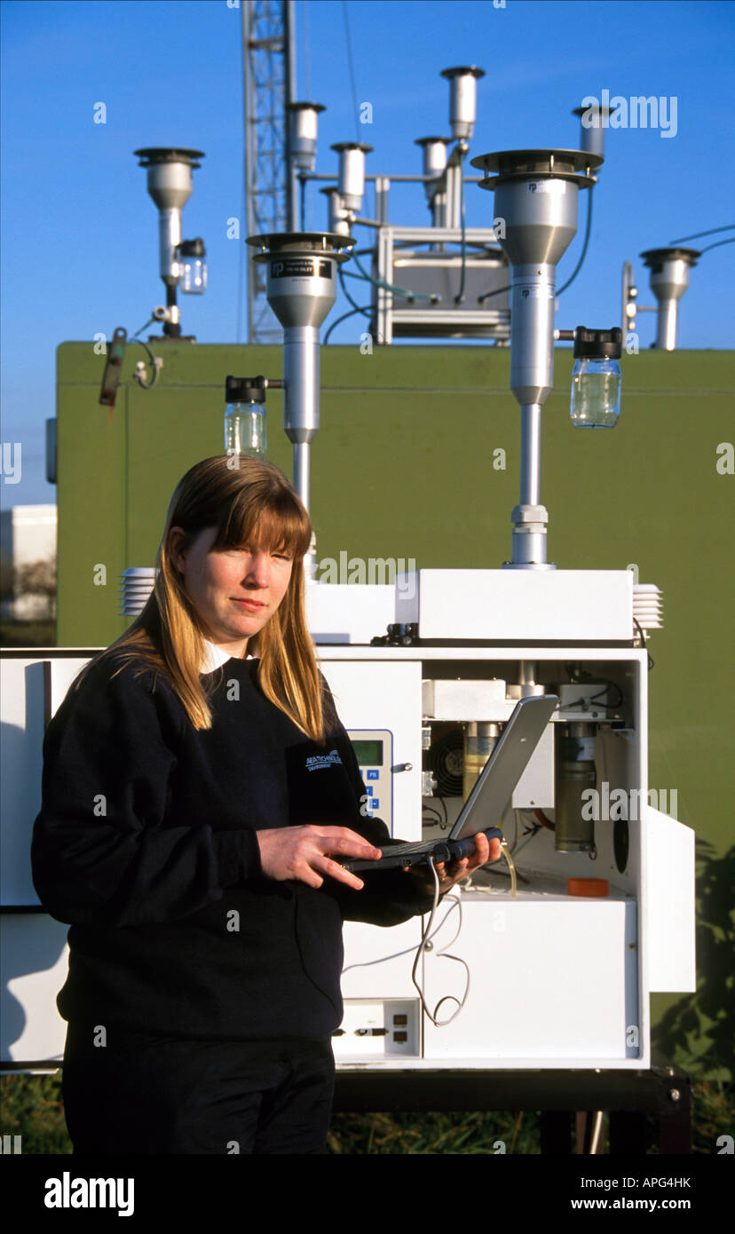 UK air pollution monitoring station 1 Stock Photo, Royalty Free Image 15781902 Alamy