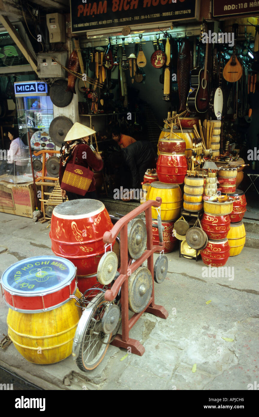 Shop selling musical instruments in Hang Non St, Hanoi Old Quarter