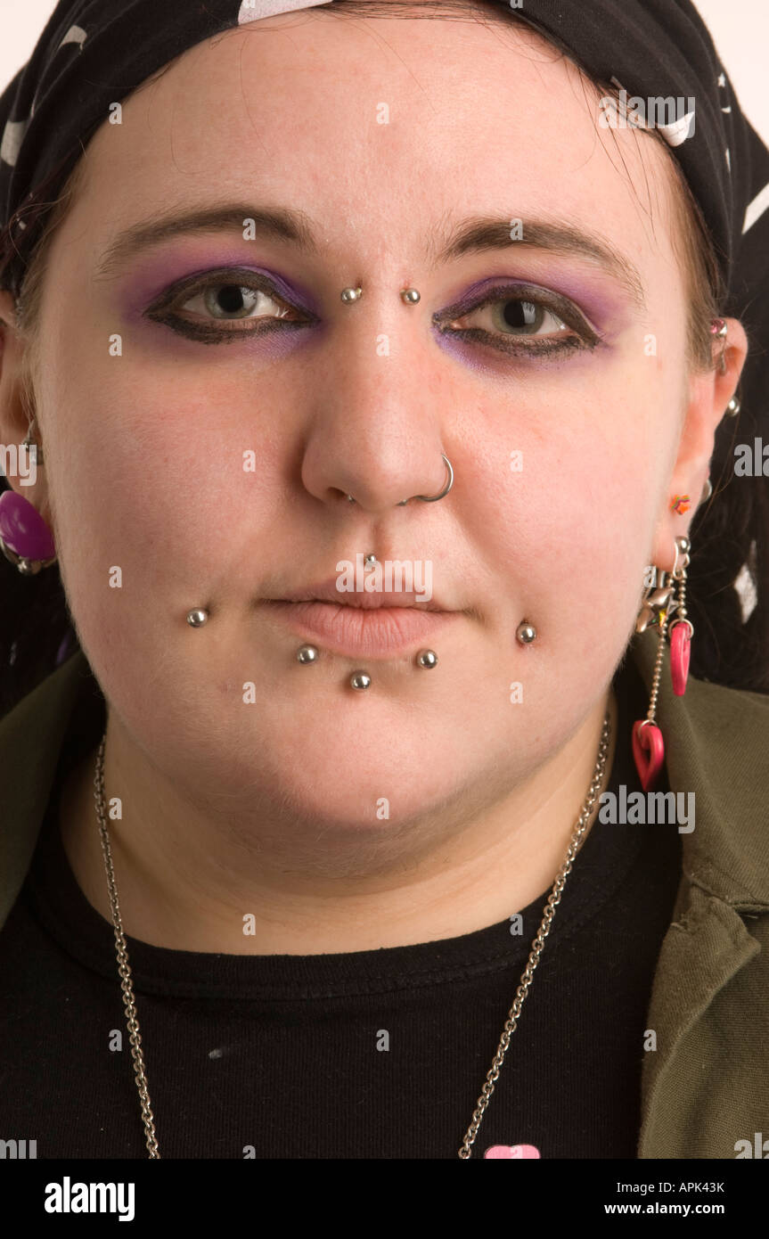 Female Facial Piercings 59