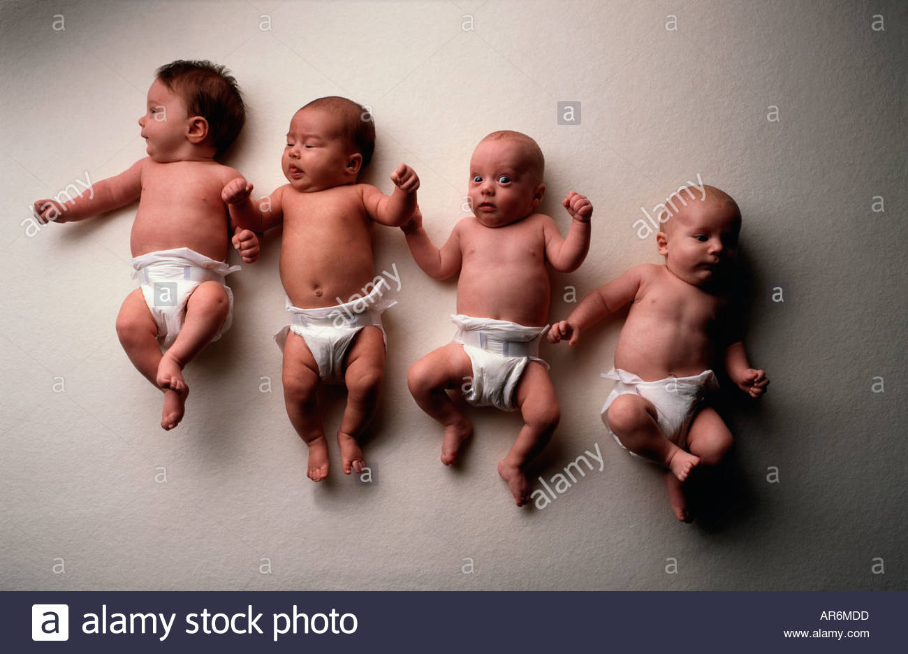 4-babies-brother-infants-nappy-newborn-q