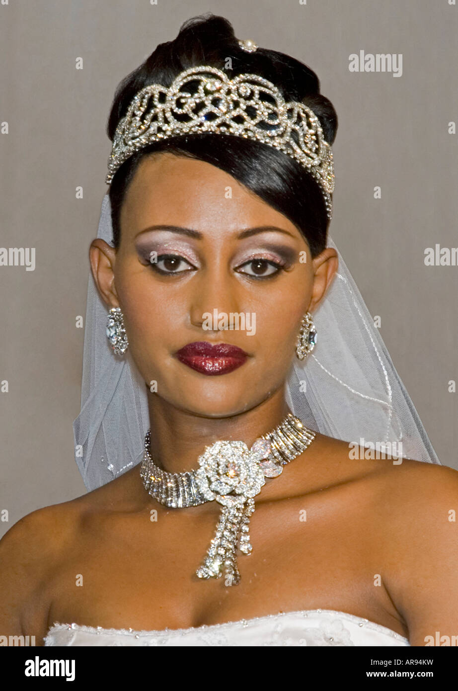 Ethiopian Bride Fingering Lesbian
