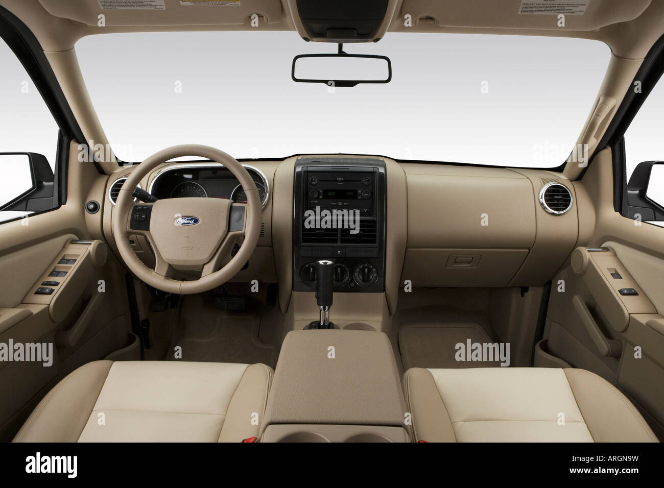 Ford Explorer Towing Capacity >> 2007 Ford Explorer XLT in Gold - Dashboard, center console ... Ford Explorer Towing Capacity >> 2007 Ford Explorer XLT in Gold - Dashboard, center console ...