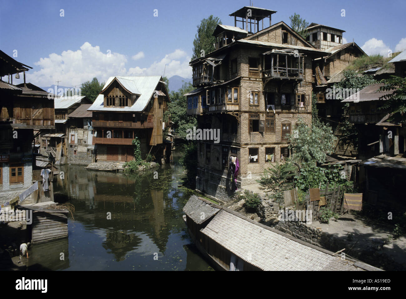 Kashmir Houses Pictures
