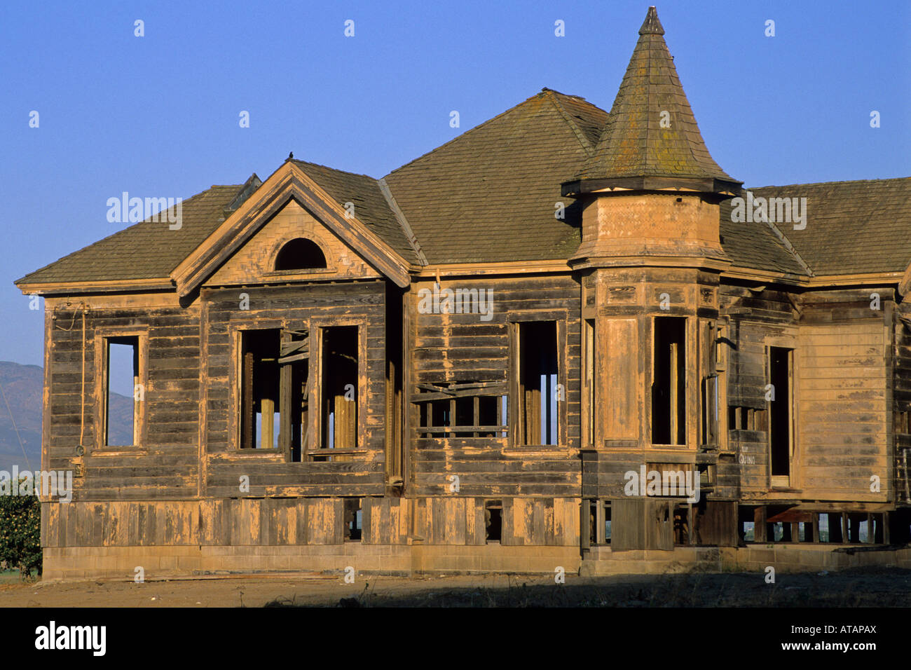 Old victorian style ranch home near Soledad Monterey County Stock Photo