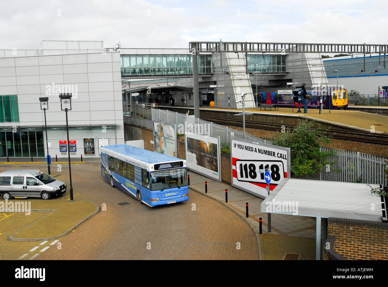Luton Airport Parkway train station Stock Photo, Royalty Free Image 16331020 Alamy
