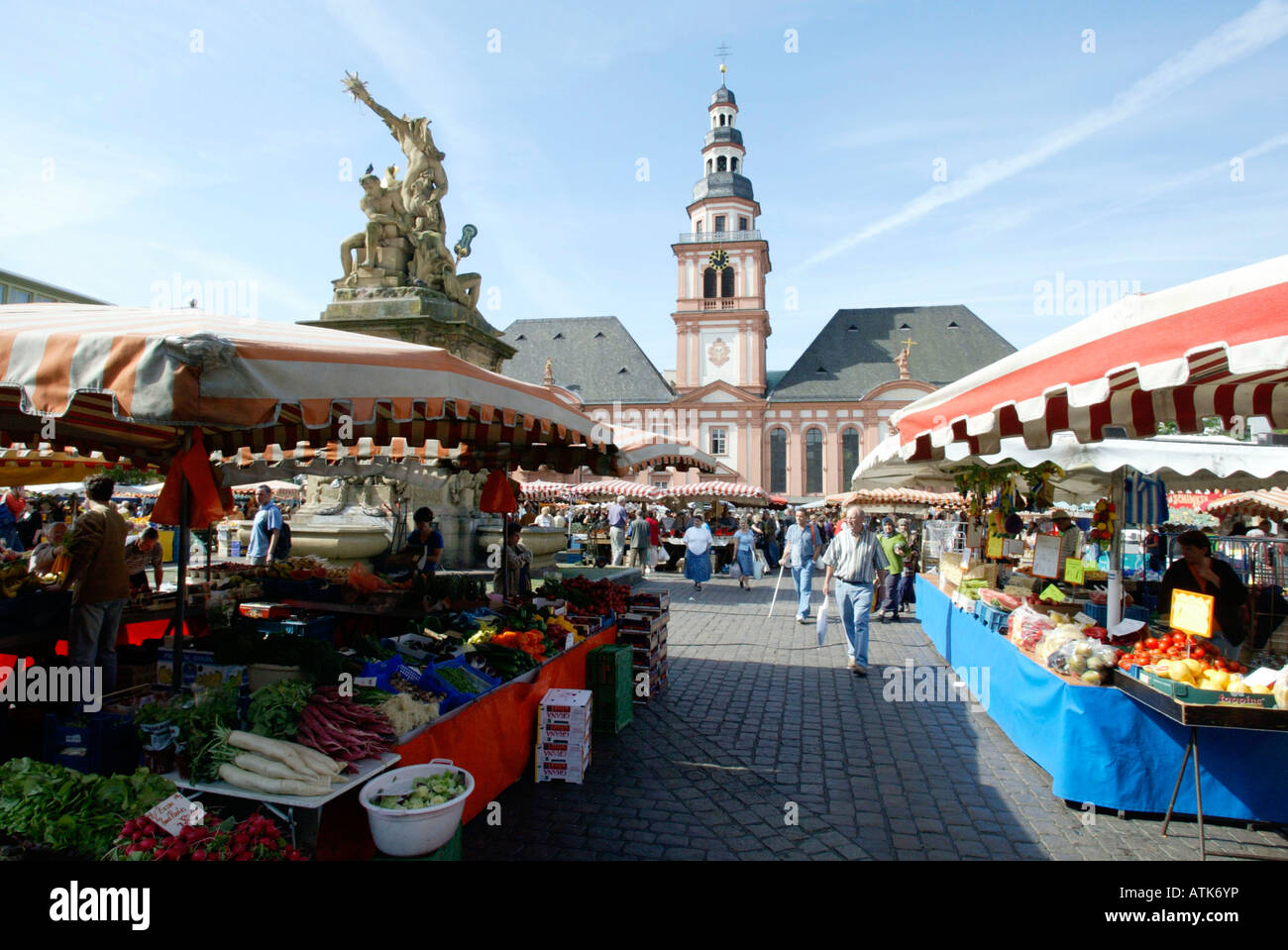 Market / Mannheim / Markt Stock Photo, Royalty Free Image: 16337769 - Alamy