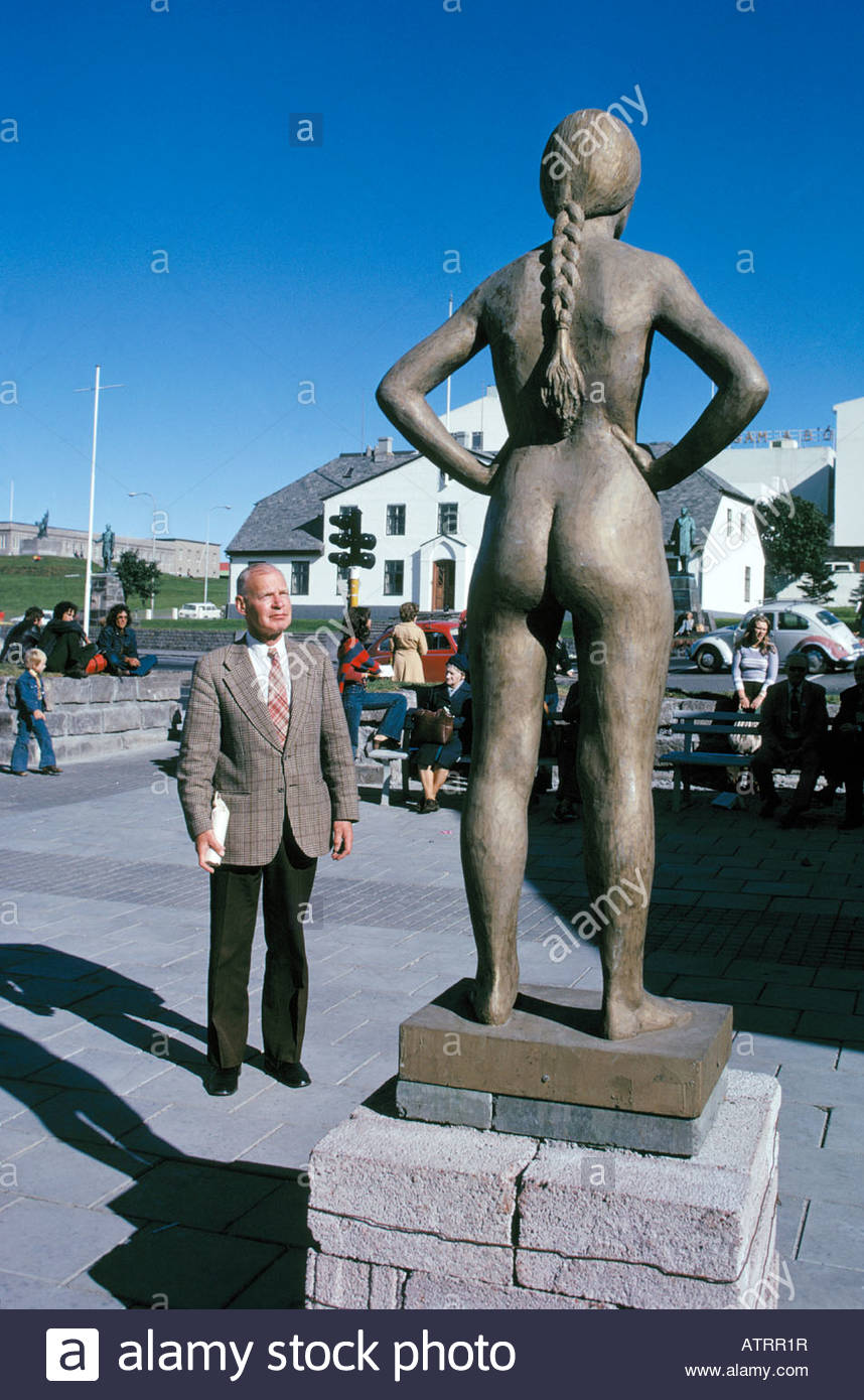 porn video with small in height girls from Zaiden naked men of iceland