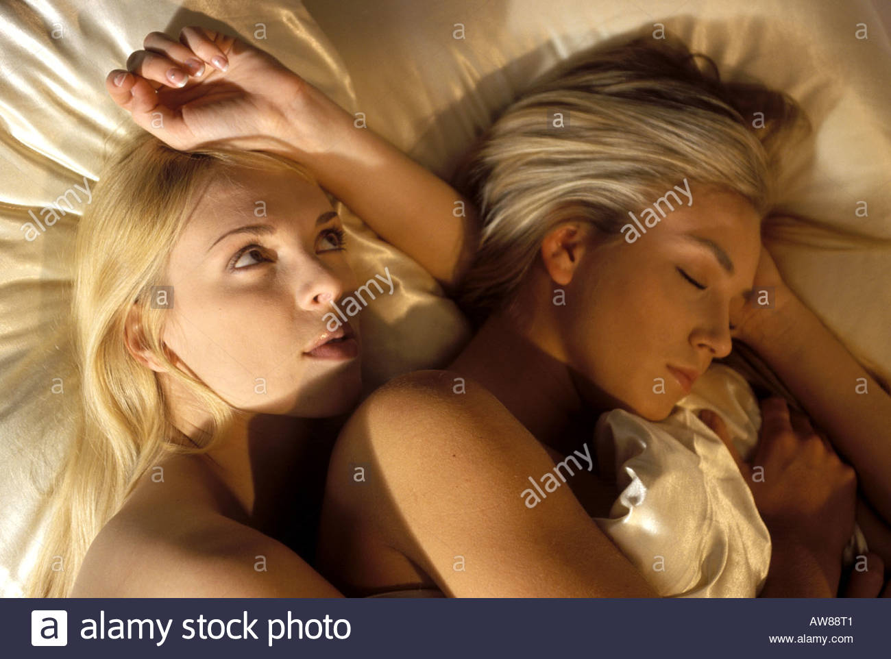 Sleeping Lesbians 25