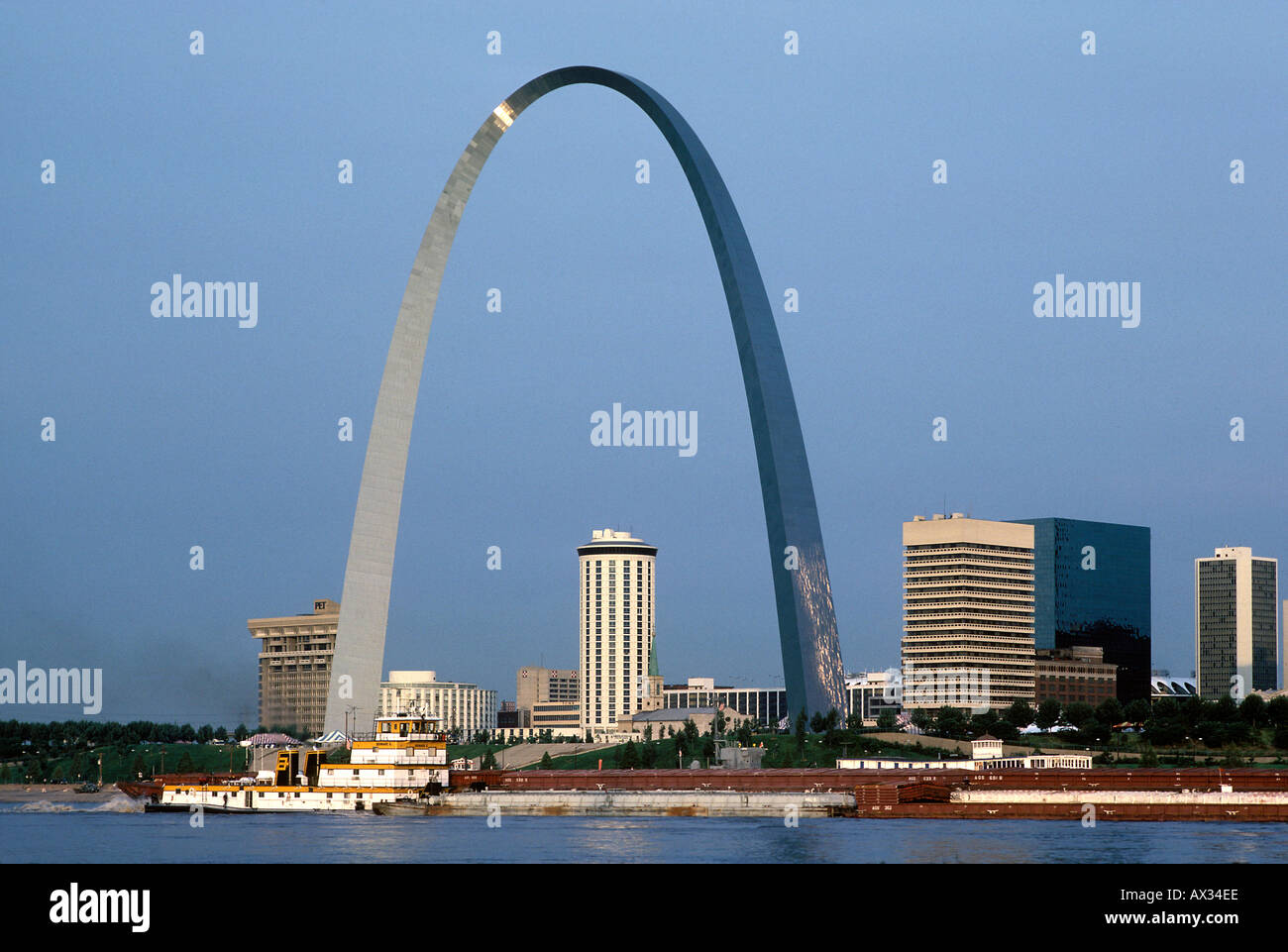 The Gateway Arch is a metal structure in St. Louis, Missouri that Stock Photo, Royalty Free ...