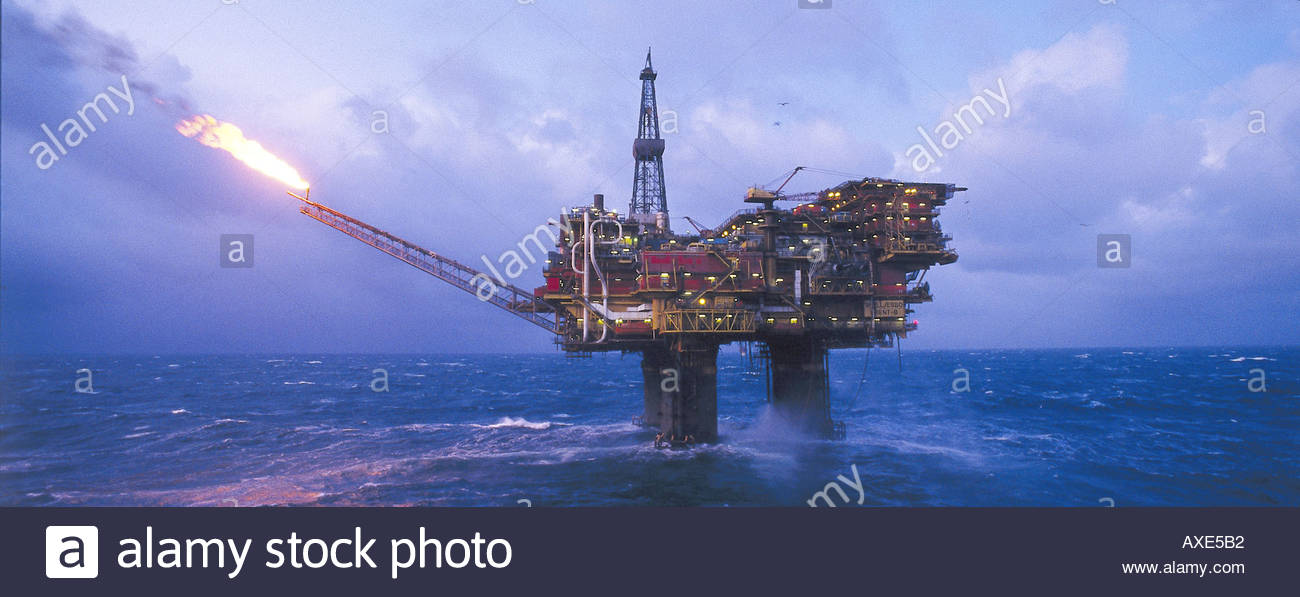 Bravo_Brent_Night_Offshore_Oil_Platform_
