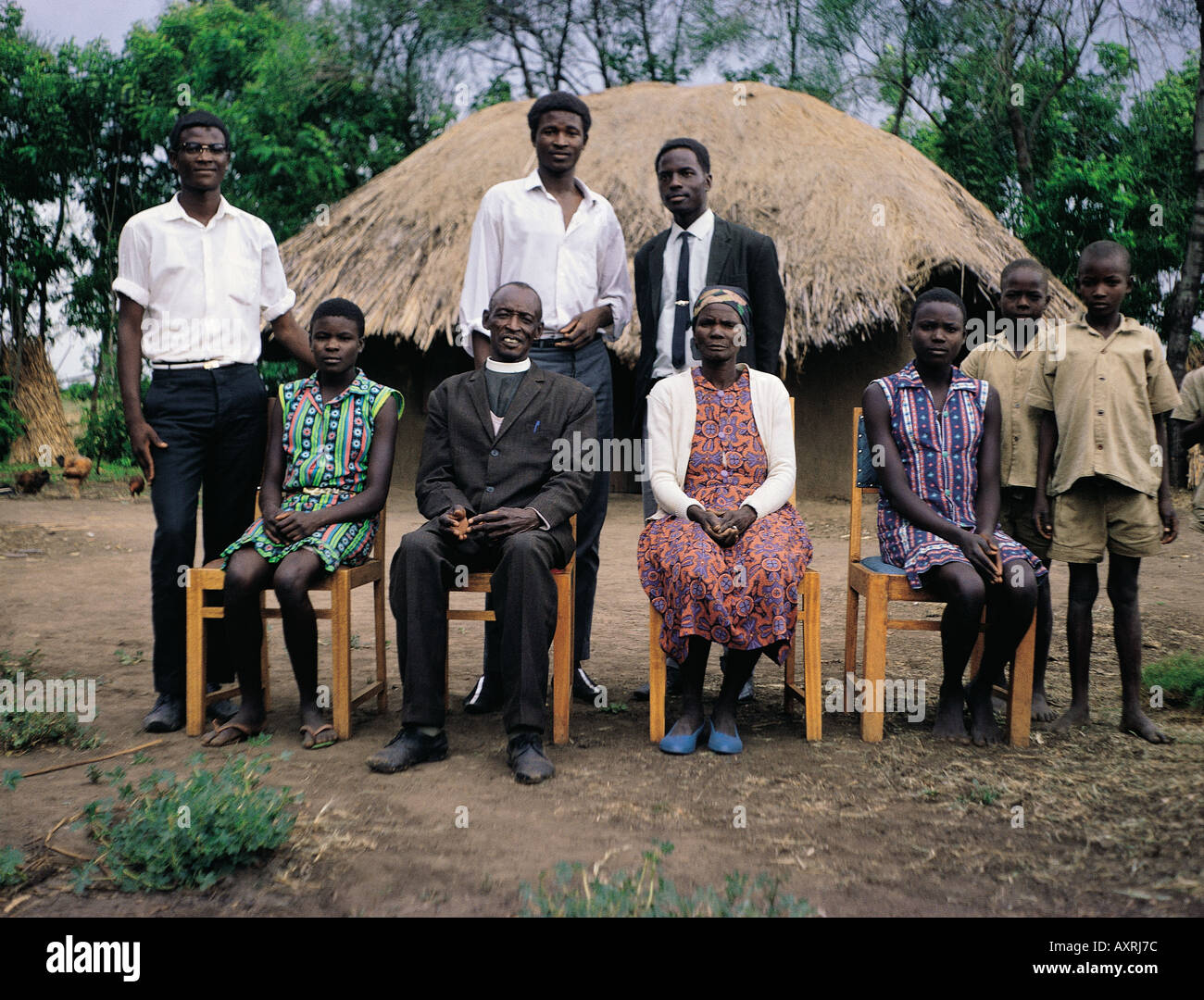 an overview of the traditional african extended family structure Of an extended family and why it can be a valuable type of family unit can help you better understand your own family structure an extended family. an overview of the traditional african extended family structure Of an extended family and why it can be a valuable type of family unit can help you better understand your own family structure an extended family.