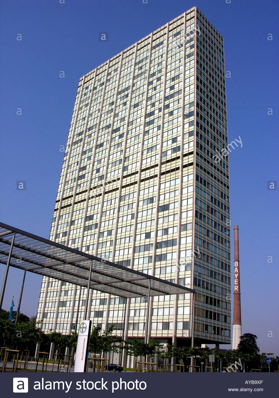 Konzernzentrale Bayer AG Stock Photo, Royalty Free Image 9745006 Alamy