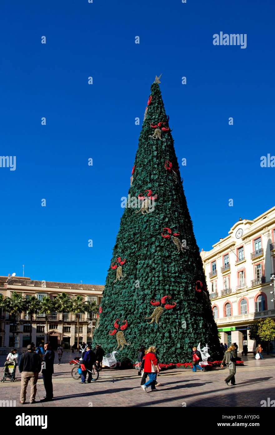 christmas tree calle marqu 233 s de larios malaga city spain christmas tree calle marqu 233 s de larios malaga city spain