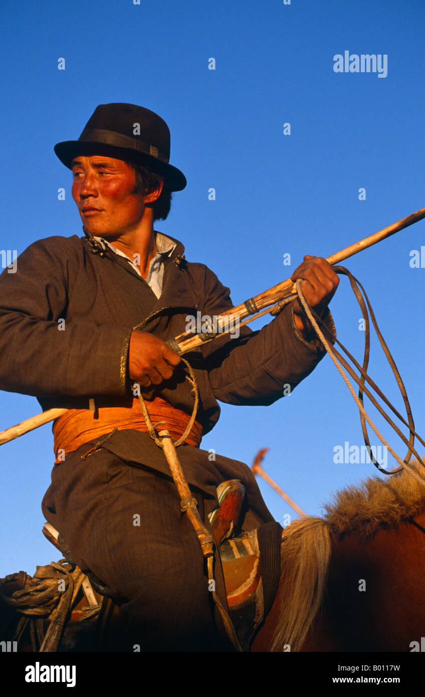 mongolia-karakorum-a-horse-herder-arat-o