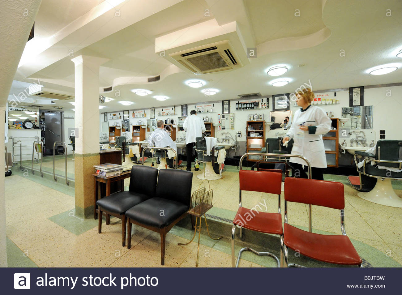 The Waldorf Barbers Shop Dublin Stock Photo 17624653 Alamy