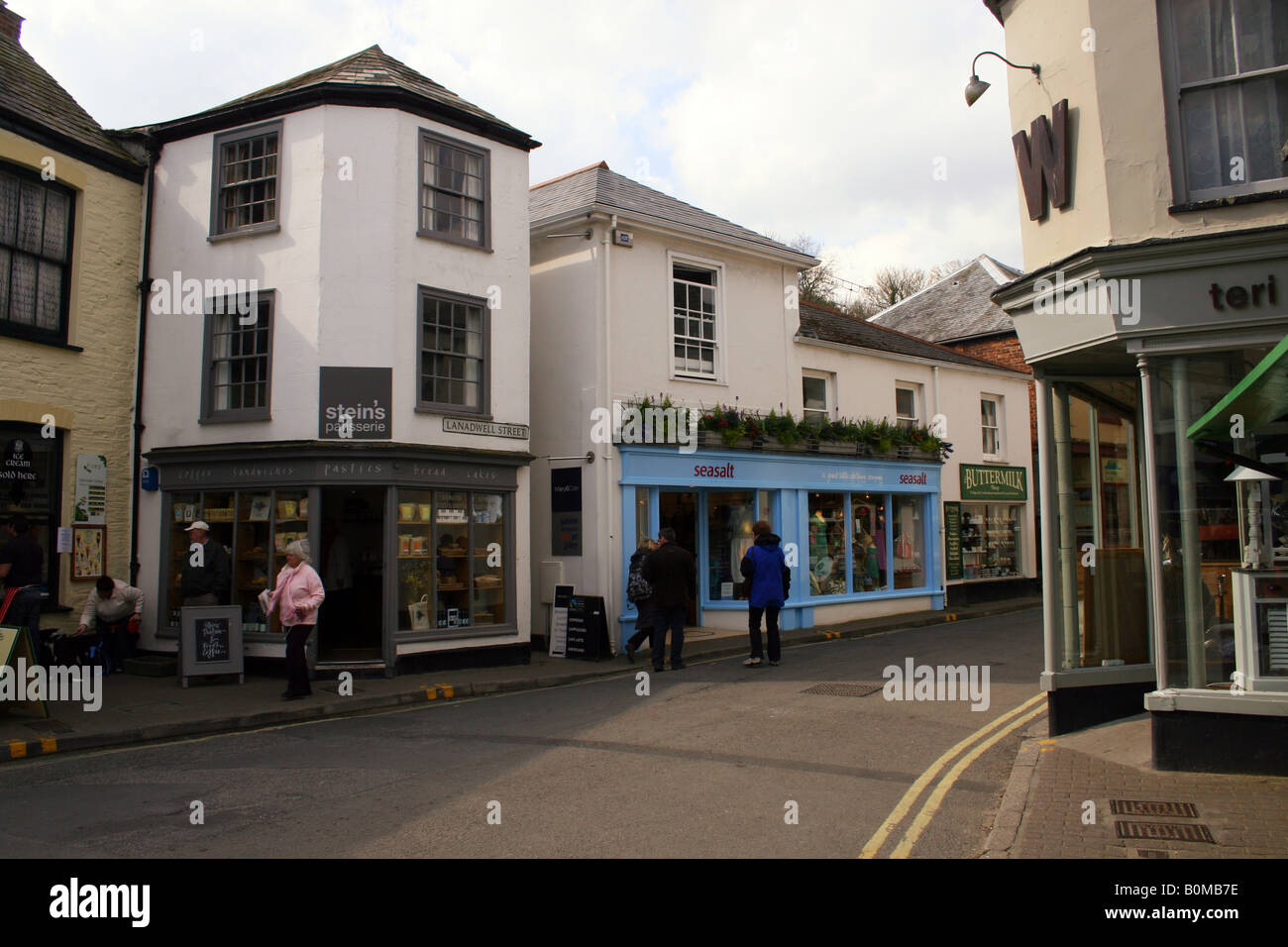 PADSTOW TOWN CENTRE CORNWALL. UK Stock Photo 17658242 Alamy